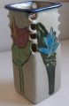 Vase acec système pique -fleurs intégréé, hauteur 25 cm - VASES